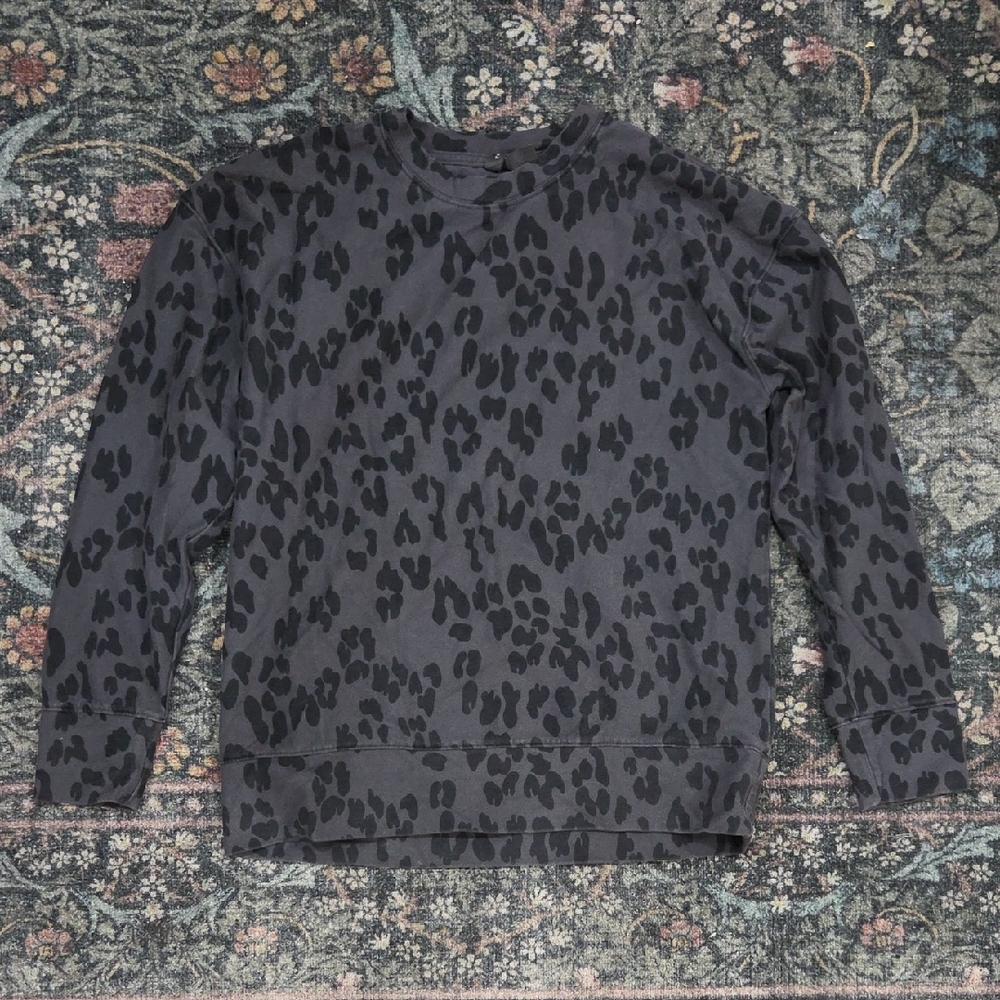 The Limited Women's Charcoal and Black Leopard-Print Crewneck